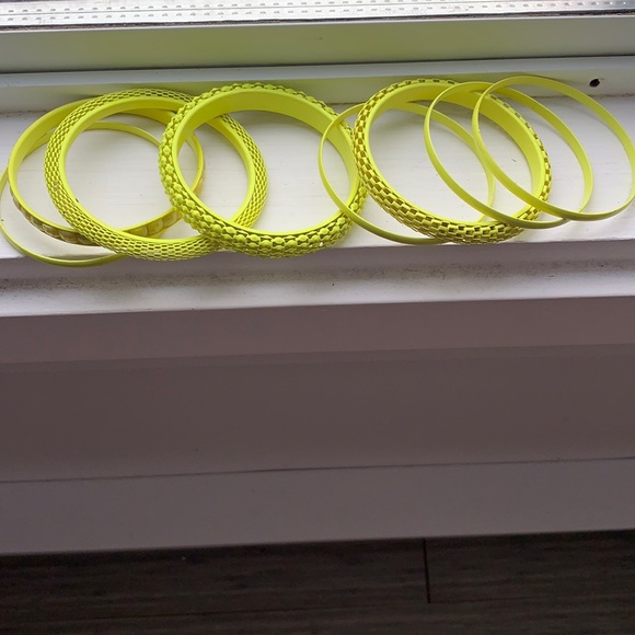 Set of 8 bracelets - Picture 1 of 2